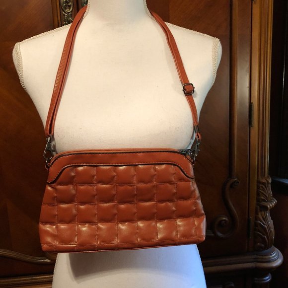 Quilted Crossbody Purse - Picture 2 of 2